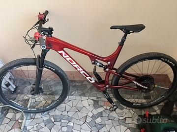 Mtb full carbon full suspended
