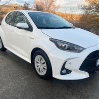 Toyota Yaris 1.5 Hybrid 5 porte Lounge