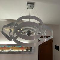 Lampadario bianco in metallo con Swarovski