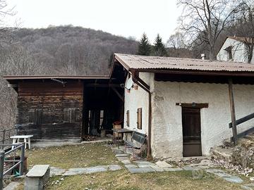 Baita con terreno, Quarna Sotto, Lago d'Orta