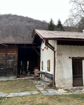 Baita con terreno, Quarna Sotto, Lago d'Orta