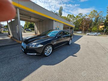 Jaguar  XF  2.2 190 cv