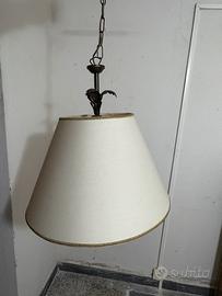 Lampada a soffitto con paralume
