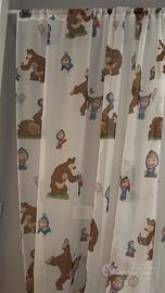 Tenda Masha e orso, Dora