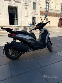 Beverly S 400