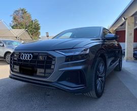 Audi Q8 50 TDI 286 CV quattro S-line