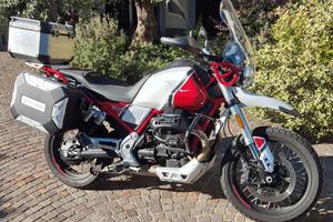 Moto Guzzi V 85 TT Evocative Graphics