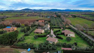 VILLA SINGOLA A MONTALTO DI CASTRO