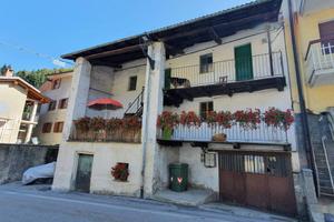 Casa indipendente di 135 m² con 4 locali a Chiusa 