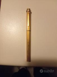 stilo Cartier laminata in oro