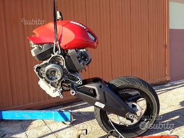 Ricambi ducati monster 696 abs del 2010