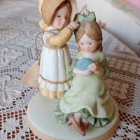 Statuina Holly Hobbie