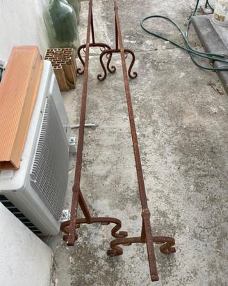 Tre piedi cavalletti vintage colonnette letto ferr