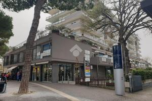 NEGOZIO A RIMINI