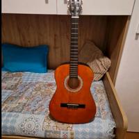  Chitarra classica arancione e nera 3/4