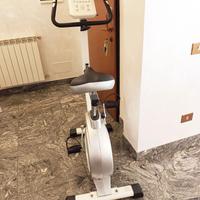 Cyclette solida e robusta