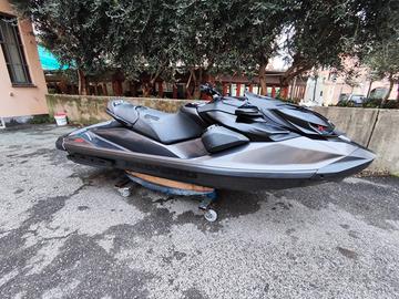 Moto d'acqua SeaDoo RXP 300 2022 62 ore