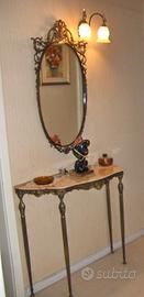 Consolle in stile con piano in marmo e specchio