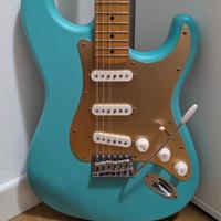 Squier by Fender Stratocaster 40th anniversario