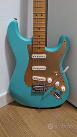 Squier by Fender Stratocaster 40th anniversario