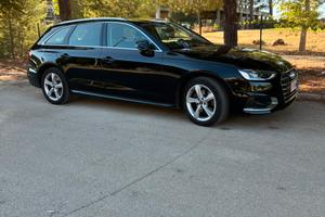 Audi A4 ibrida elettrica/diesel