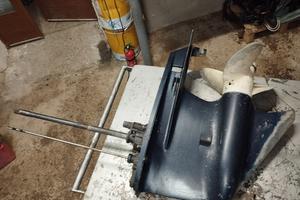 Piede Evinrude e TEC 75-130 