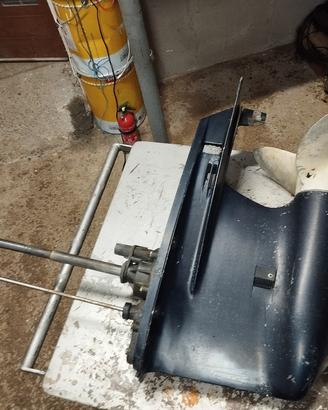 Piede Evinrude e TEC 75-130 
