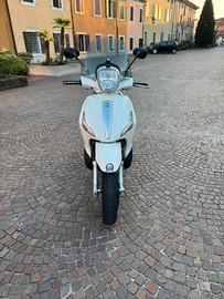 Piaggio Beverly 125
