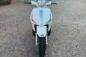 Piaggio Beverly 125