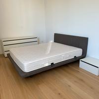 Letto matrimoniale + materasso + comò e comodini