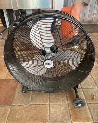 Ventilatore grande da pavimento