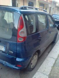 YARIS BENZINA MOD.VERSO  BUONA