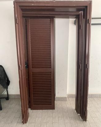 Porte in ferro 230×120 cm complete di telai
