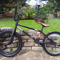 Bicicletta BMX Pro
