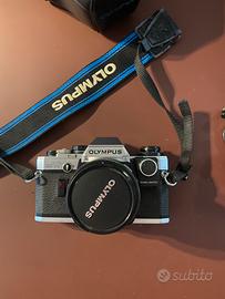 Macchina fotografica OLIMPUs OM10