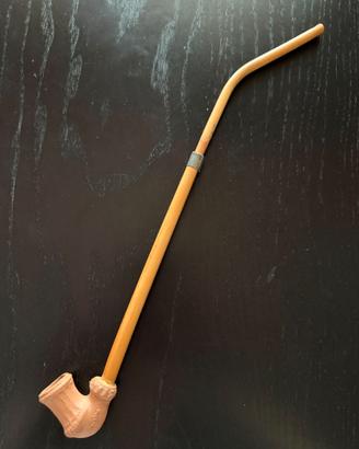 Pipa antica in terracotta