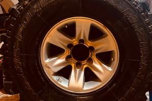 Pneumatici 9.00 R16 extreme