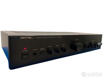 ROTEL RA-930BX Integrated Stereo Amplifier.