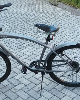 Bicicletta cafè racer