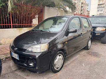 Daihatsu YRV anche permuta o scambi0