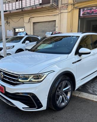 Volkswagen Tiguan 2.0 TDI 150 CV R-Line KM 152000 