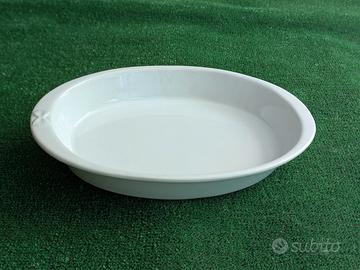pirofila ovale in porcellana bianca.