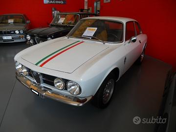 Alfa Romeo GT Alfa Romeo gt 1750 veloce 1 serie