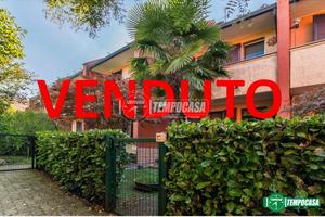 Villa a Schiera a Arese Via TOBAGI