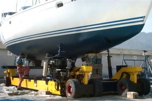 Vendita CARRELLONE PORTAIMBARCAZIONI radiocomandat