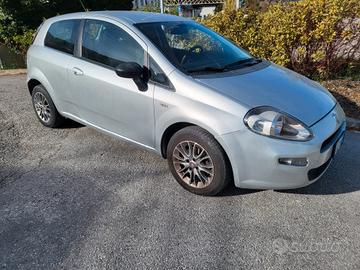 Fiat Punto evo 1.2 benzina guidabile da neopatenta