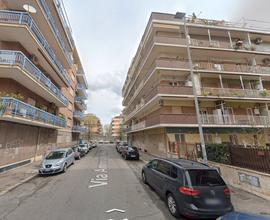 Ostia bilocale con terrazzo privato