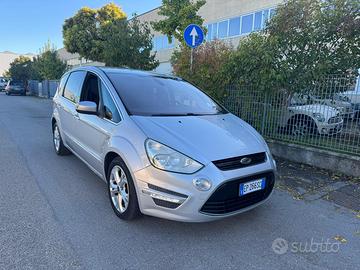Ford S-Max ( 7 posti , cambio automatico)