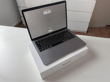 MacBook Air 13 MVFH2T/A
