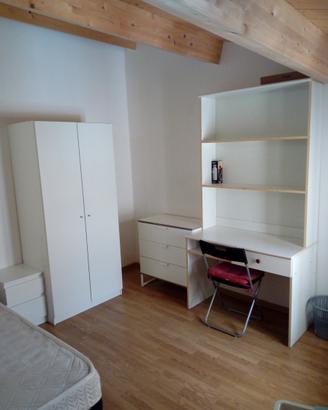 Camere singole centralissime per studentesse